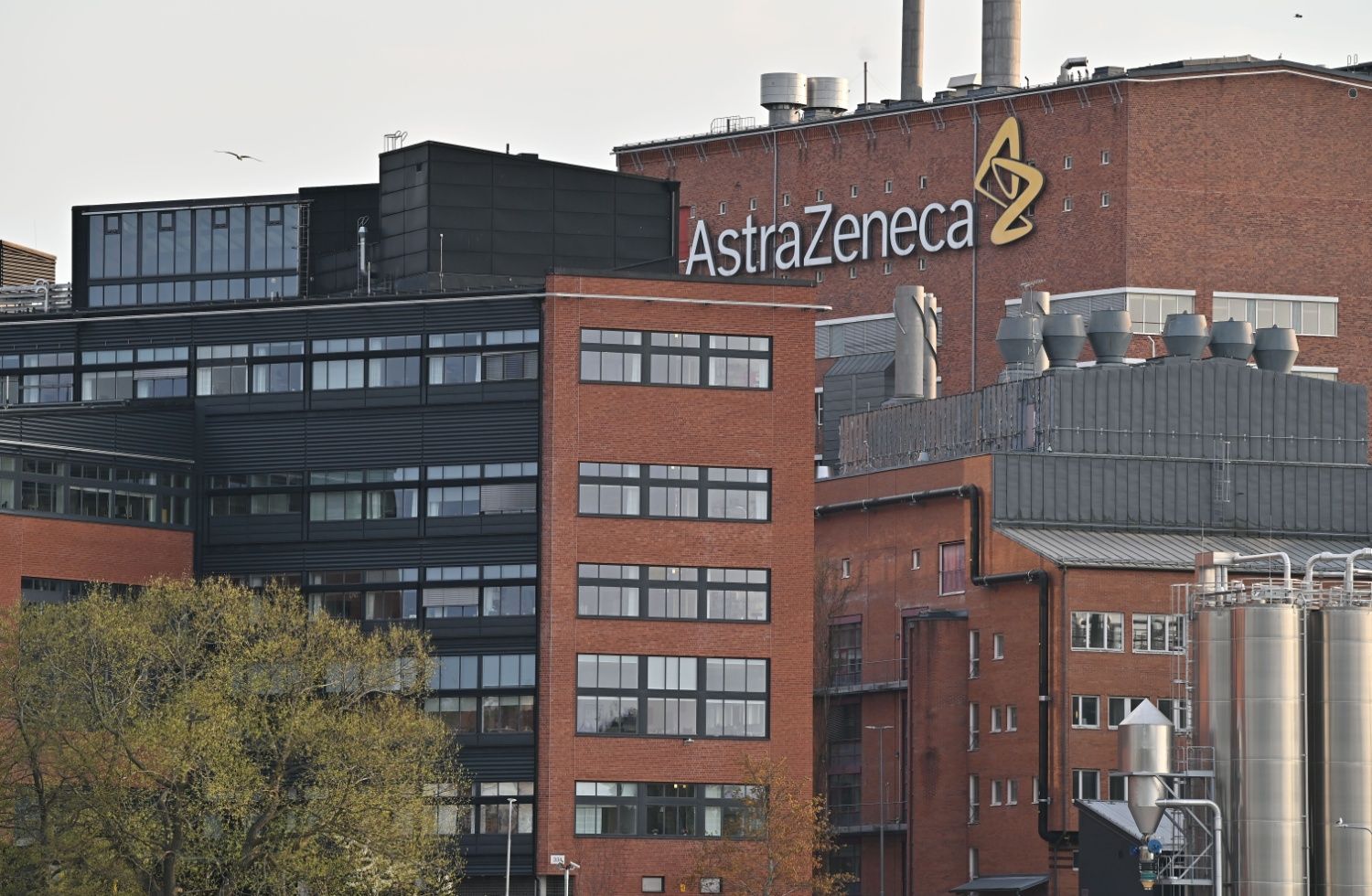 AstraZeneca erzielt deutliche Umsatz- und Gewinnsteigerungen